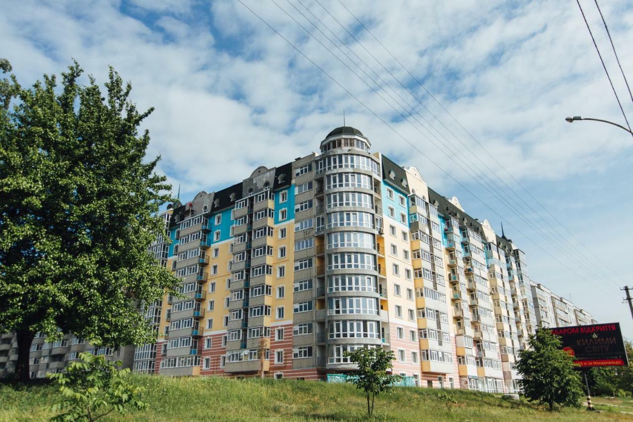Люкс Апартамента На Харьковской Возле Тц Лавина Sumy Exterior foto